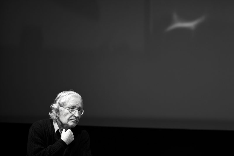 Noam Chomsky dialektika