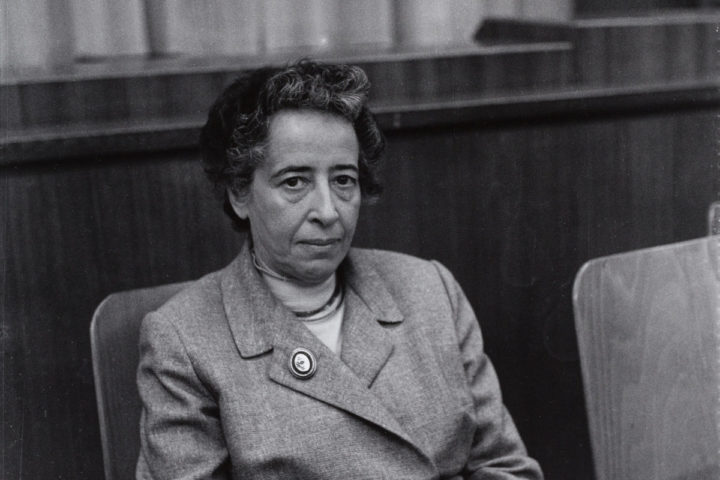 Hannah Arendt en el I Congreso de Críticos Culturales, 1958. Wikimedia Commons