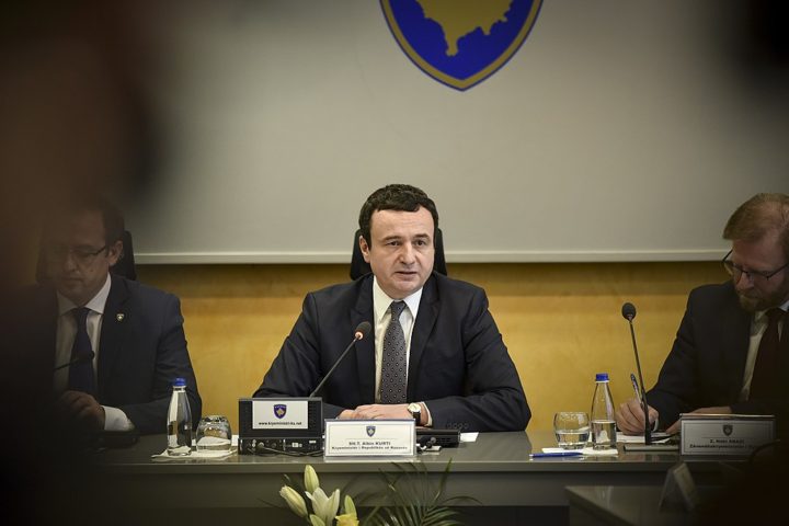PM Albin Kurti durante la primera reunión del Gobierno de Kosovo. 4 de febrero de 2020