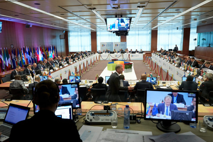 Pleno durante la Cumbre UE-CELAC en 2015. European External Action Service, CC BY-SA