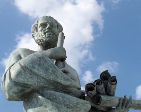 Estatua de Aristóteles