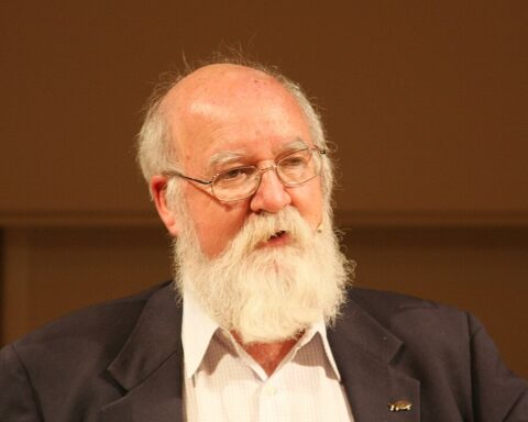 Daniel Dennett en el 17. Göttinger Literaturherbst, 19 de octubre de 2008, en Göttingen, Alemania. Fuente: Wikimedia Commons, Mathias Schindler.